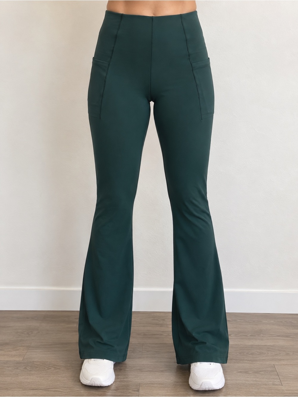 Offline by Aerie Real Me Xtra Bootcut High Rise Leggings XS Green
